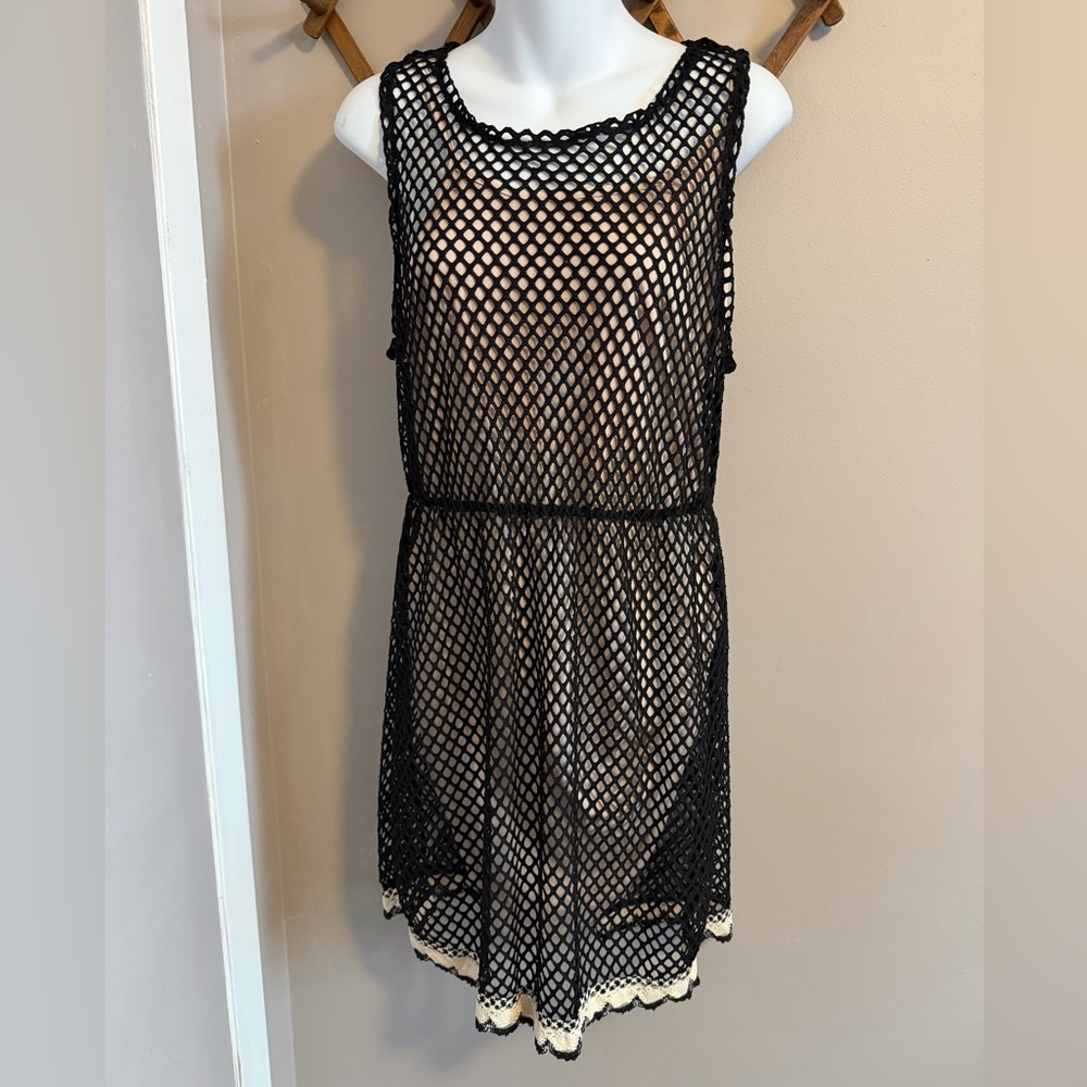 Ultra Pink Black Mesh Lace Trim Mini Dress Large
Vacation poolside night out